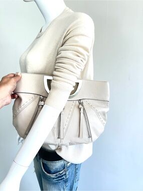 B. MAKOWSKY Cream Pebbled Leather Silver Hardware Evening Cocktail Bag Clutch